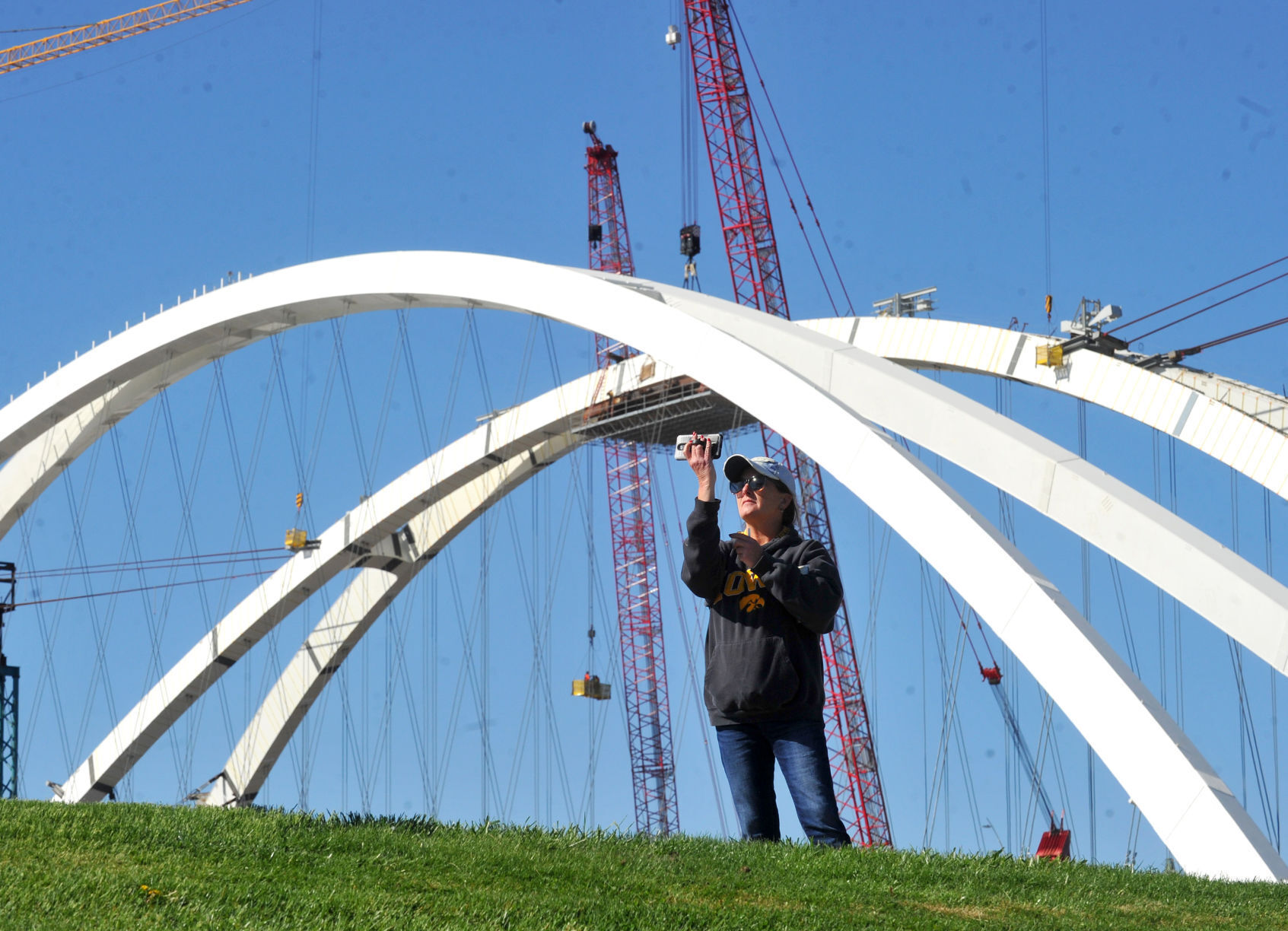 050521-qc-nws-bridge-143